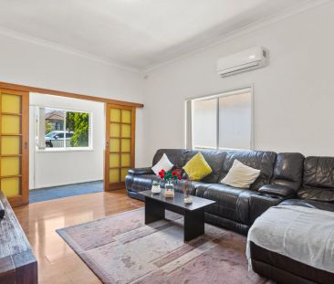 Conveniently Located - Photo 5