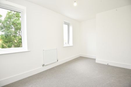 8 Swinsty Close, Harrogate, HG3 2FL - Photo 4