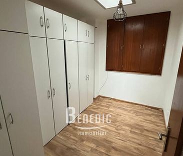 Appartement F3 avec balcon, garage et stationnement - Photo 2