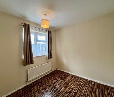 2 bedroom maisonette to rent - Photo 4