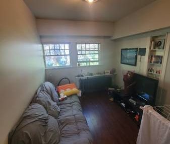 One Bedroom Apartment - Photo 1