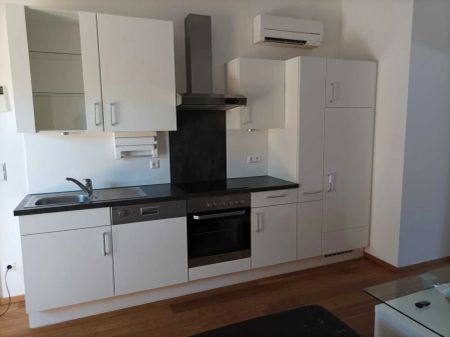 Gemütliche, klimatisierte 2-Zimmer-Mietwohnung mit Terrasse und möblierter Küche in ruhiger Lage Ried - Foto 4