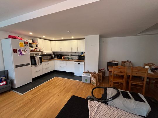 Hallandsvägen, Örkelljunga - Photo 1