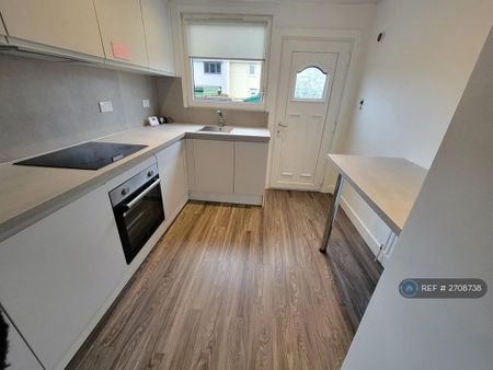 3 bedroom terraced house to rent - Photo 4