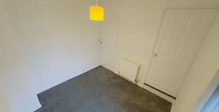 Flaxpiece Road, Clay Cross, Chesterfield, S45 9HB - Photo 4