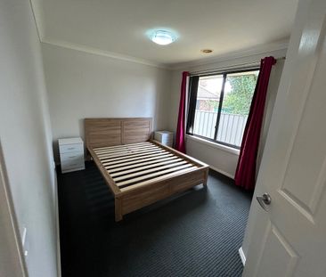 5 Honeyeater Circuit, Thurgoona, NSW 2640 - Photo 5