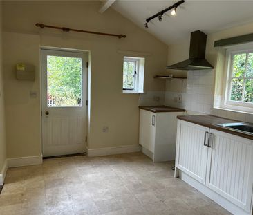Cambridge Cottage, The Common - Photo 6