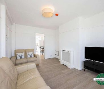 The Approach, Enfield, EN1 - Photo 2