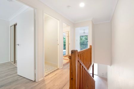 Three Bedroom townhouse - Photo 5