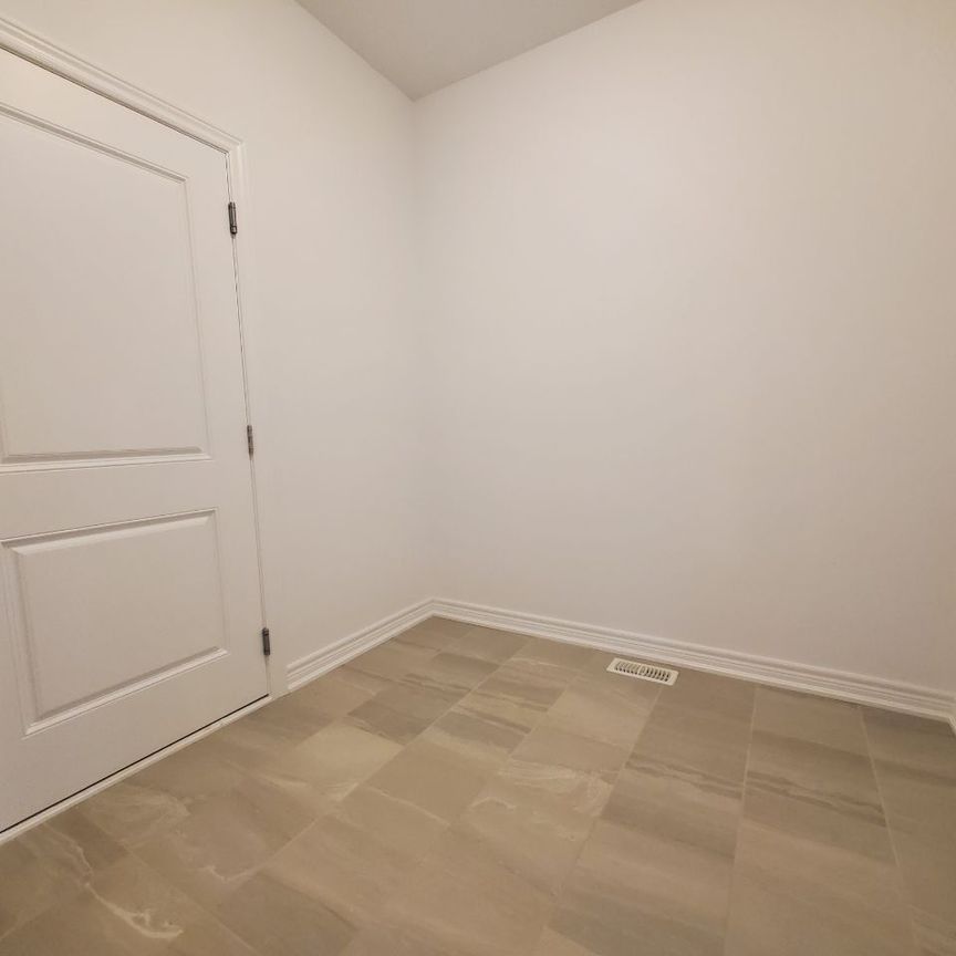 For Lease - 106 Emerson Way, West Grey, Ontario - Photo 1