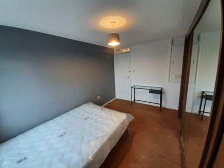 4 Bed End Terrace, Cranmer Walk, NG3 - Photo 5