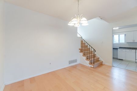 For Lease - 3301 Tallmast Crescent, Mississauga, Ontario - Photo 5