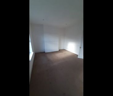 4 Bed Terraced House, Windmill Road, LU1 - Photo 5