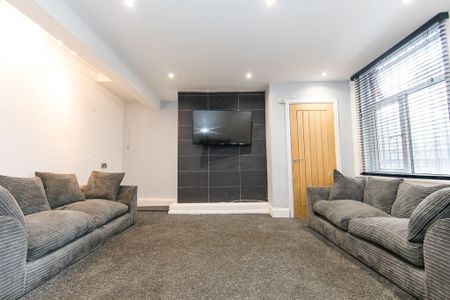 Providence Avenue, Woodhouse, Leeds - Photo 3