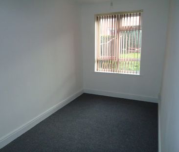 Newhall Crescent, Middleton, LS10 3QY - Photo 1