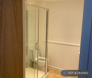 1 bedroom flat to rent - Photo 6