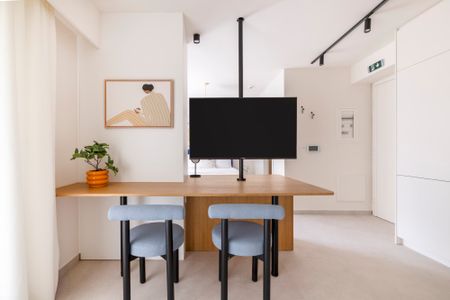 Hive Comfort 1BR Apartment - Photo 4