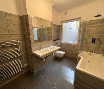 4 Bed Semi-Detached House, Rucklidge Avenue, NW10 - Photo 5