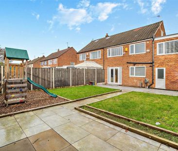 4 bedroom semi-detached house to rent - Photo 3