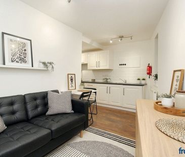 Parkstone Heights, Poole - Photo 3