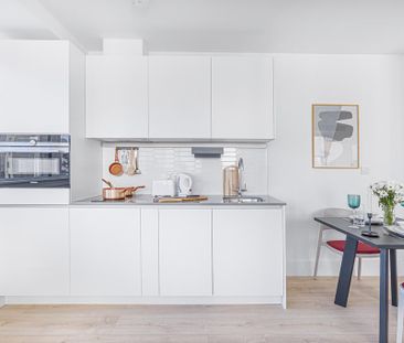 Studio to rent - Photo 1