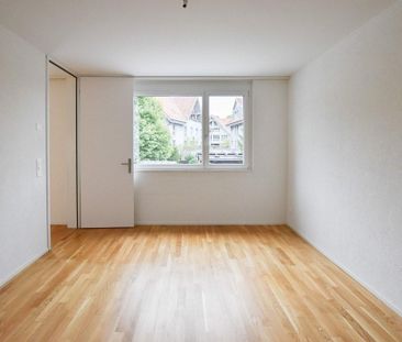 Ihr neues Zuhause: Grosszügige 3,5-Zimmer-Wohnung in Boll - Foto 2