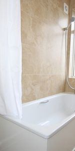 Old Woking, Woking - Photo 3