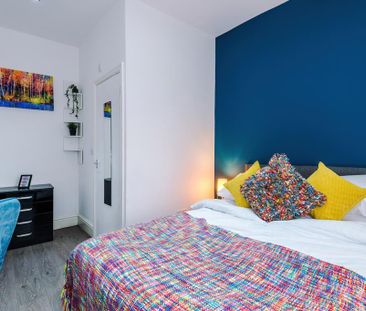 5 bedroom end of terrace house to rent - Photo 4