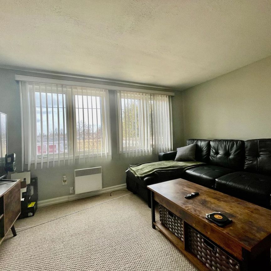 For Lease - 704 Claude Street Unit# Unit B, Overbrook - Castleheights and Area, Ontario - Photo 1