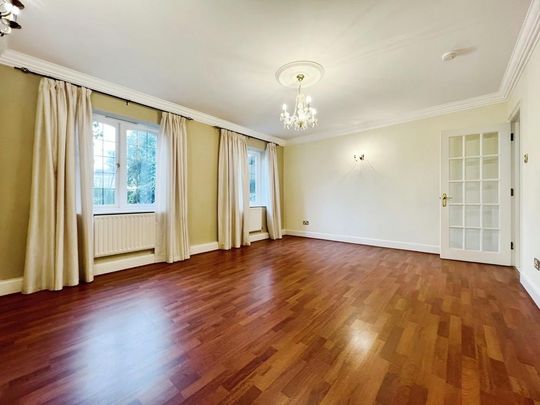 5 bedroom detached house to rent - Photo 1