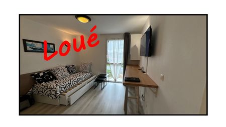 HAUT d'IDRON, Au Calme, Studio Meublé en Résidence récente avec climatisation et parking privé, - Photo 2