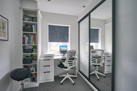 49 Balmoral Road, BANGOR, BT19 7XA - Photo 4