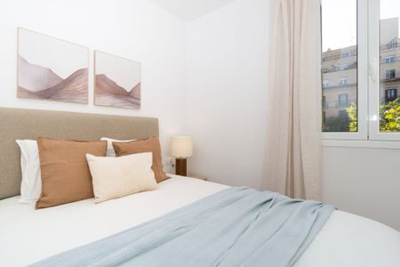 Piso de alquiler en Carrer del Bruc, Dreta de l'Eixample - Photo 2