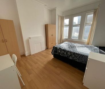 Room in a Shared House, Lyttleton Road, N8 - Photo 4