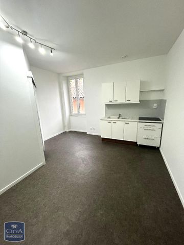 Location Appartement 2 pièces 30m² LESCURE D ALBIGEOIS 81380 - Photo 2