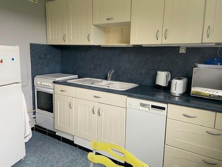 Location Appartement 2 pièces Meublé 58m² MONT ST AIGNAN 76130 - Photo 4