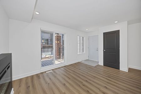 For Lease - 100 Casita Private N/A, Orleans - Convent Glen and Area, Ontario - Photo 4