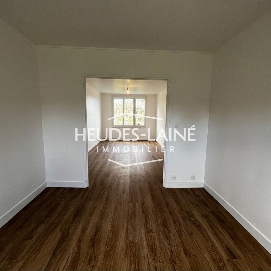 Location Appartement 4 pièces 68m² AVRANCHES 50300 - Photo 1