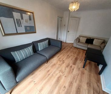 North Road, Cardiff - Photo 2