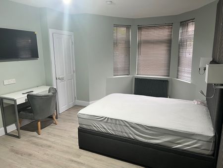 Studio Flat, Dixon Avenue, G42 - Photo 4