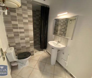 Location Appartement 2 pièces 29m² TOULON 83100 - Photo 5