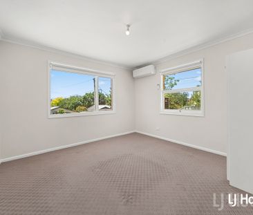 Spacious Three-Bedroom Home - Photo 3