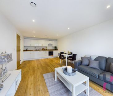 2 bedroom flat to rent - Photo 3