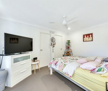 MODERN LOW MAINTENANCE LIVING! Solar Power - Photo 5