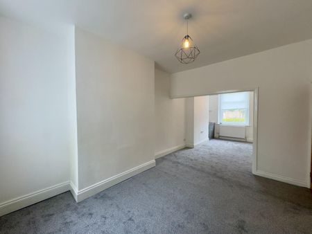 Victoria Road, Padiham, Burnley - Photo 4