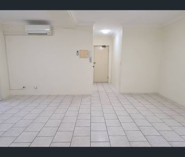 Spacious 2-Bedroom Apartment in a Prime Location! - Photo 5