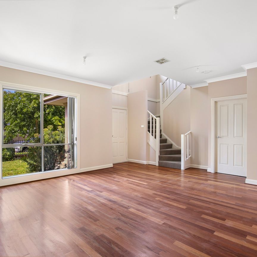 1/68 Purinuan Road, Reservoir VIC 3073 - House For Rent | Domain - Photo 1