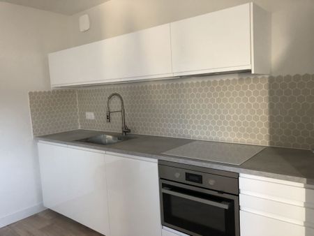 Location Appartement 2 pièces 35m² - Photo 2