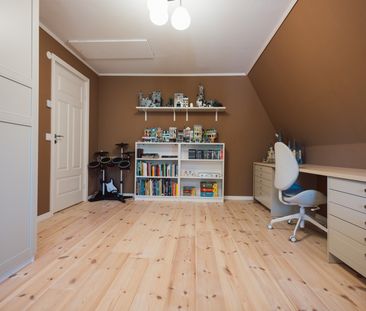 Tärnvägen, Segeltorp - Foto 1