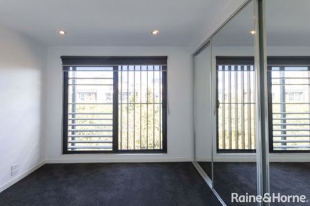 24 Leven Avenue, Docklands, VIC 3008 - Photo 4